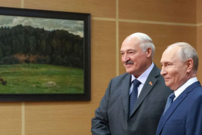 Карбалевіч: «Паказная дэманстрацыя ляяльнасьці спатрэбілася Лукашэнку, каб апраўдацца за дзеяньні, якія не даспадобы Крамлю»